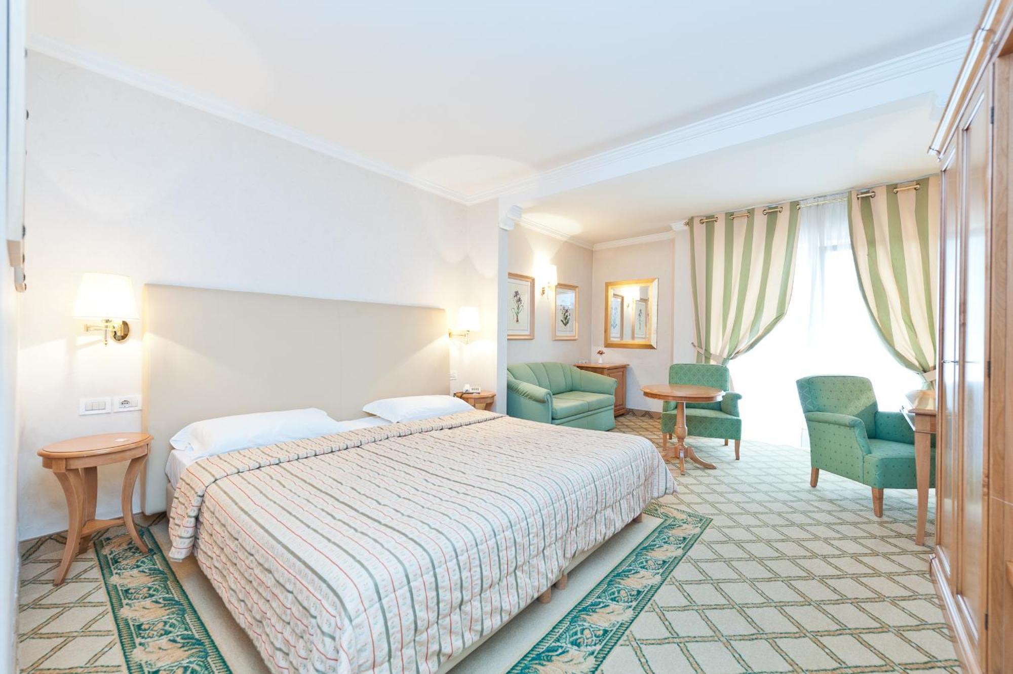 Camera Deluxe con Letto King-Size e Vasca Idromassaggio